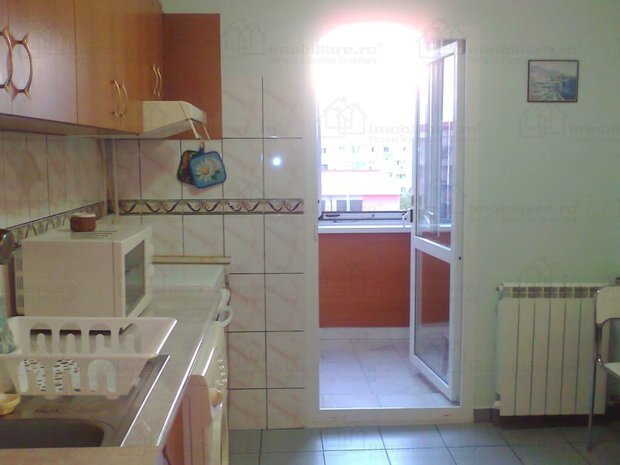 Aviatiei, metrou Aurel Vlaicu, centrala proprie